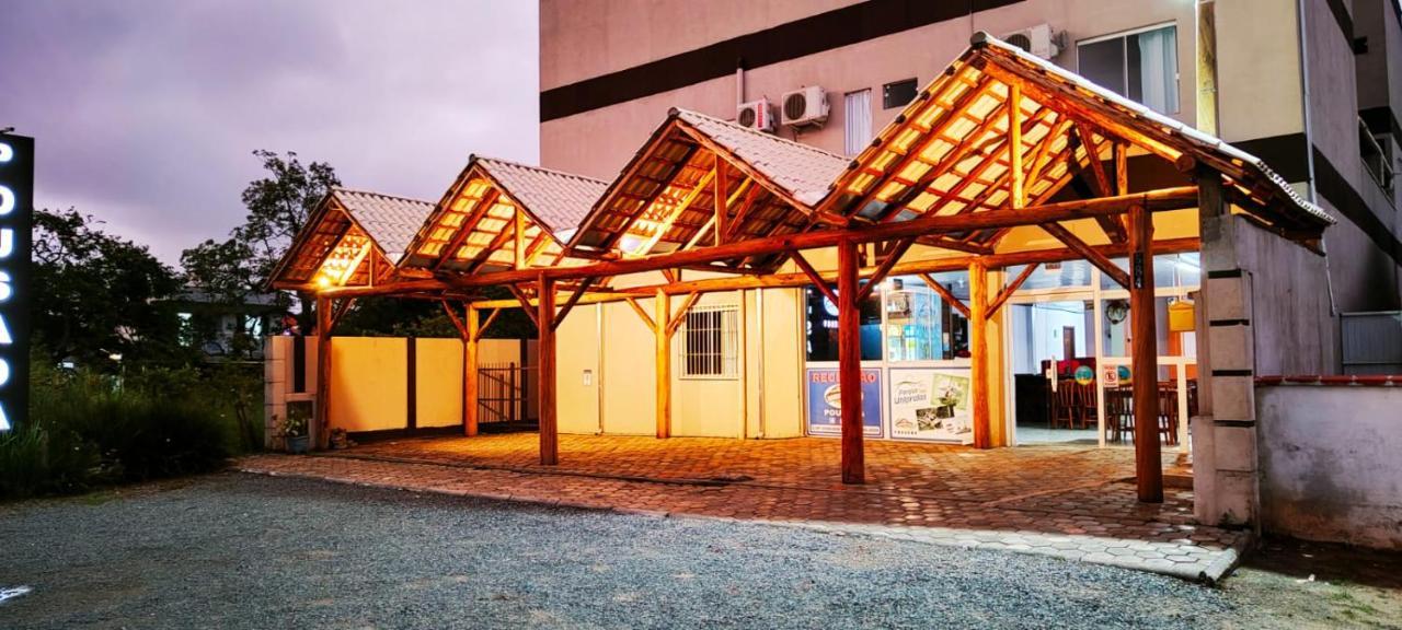 Do Parque Pousada Penha  Esterno foto